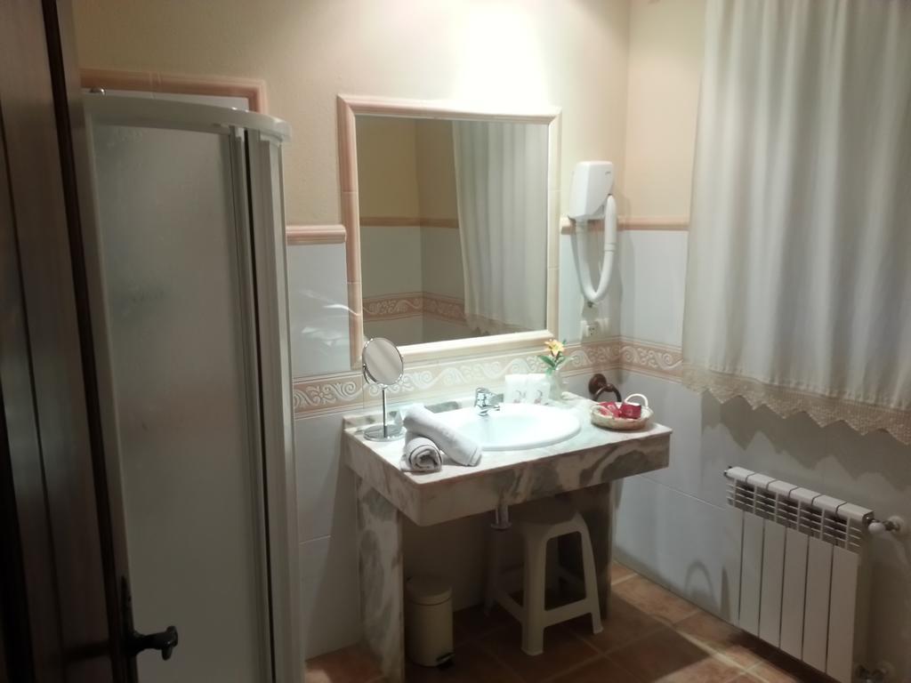 Hostal Rural La Casa Verde Cheles 外观 照片